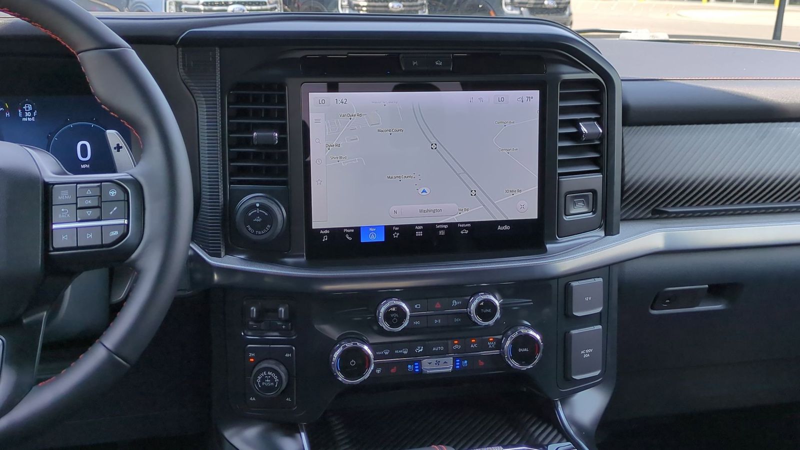 2025 Ford F-150 Raptor 28