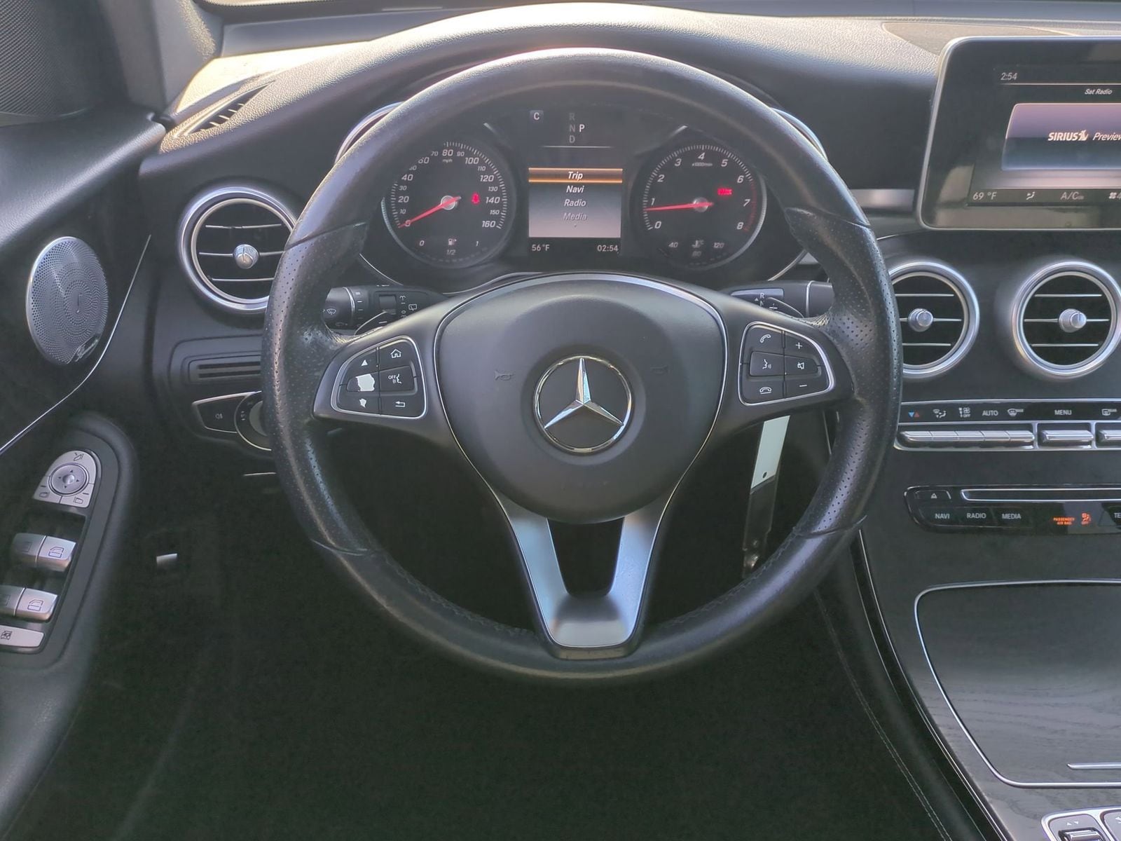 Thumbnail: 2017 Mercedes-Benz GLC - 26