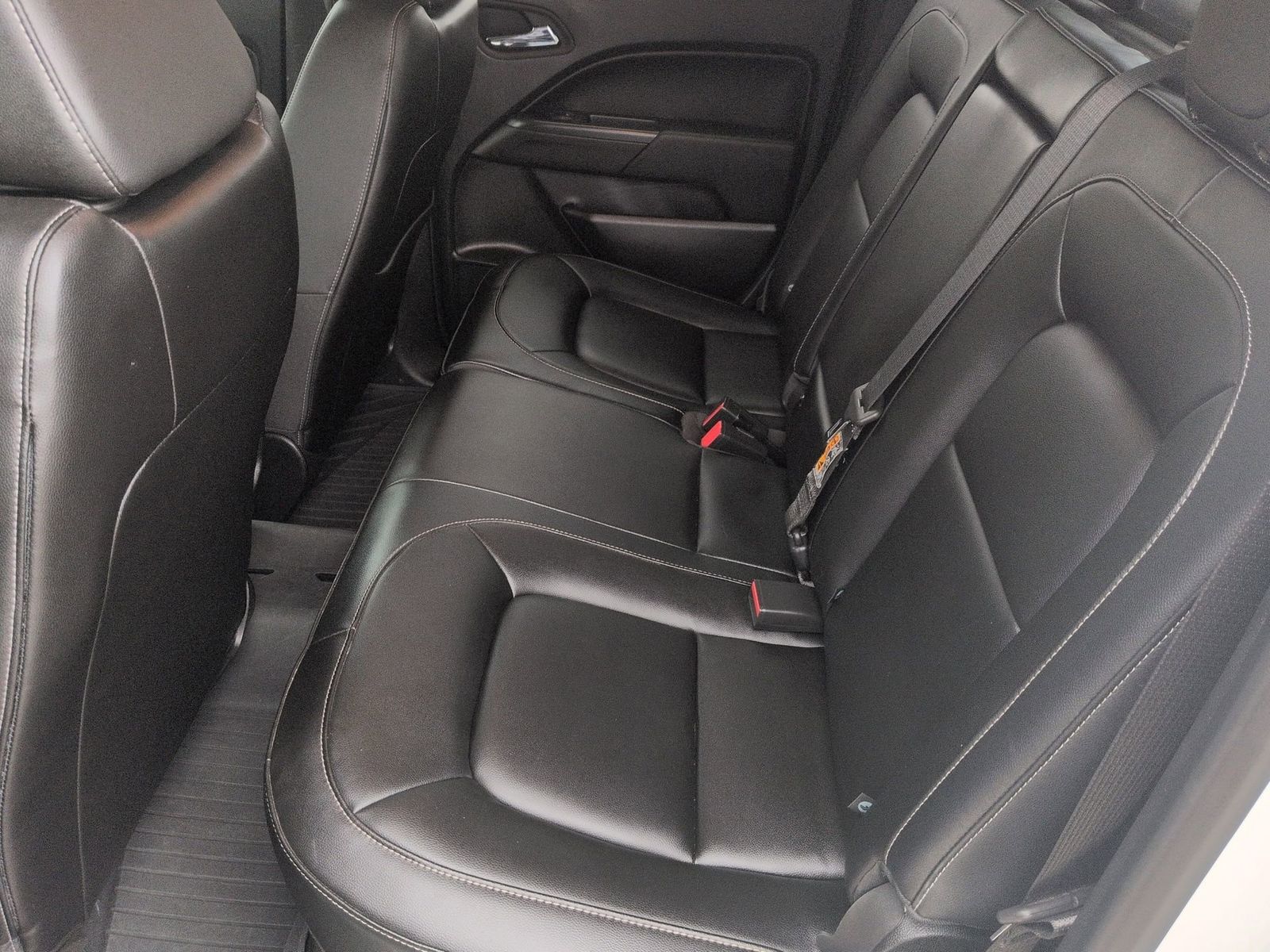 Thumbnail: 2022 Chevrolet Colorado - 23