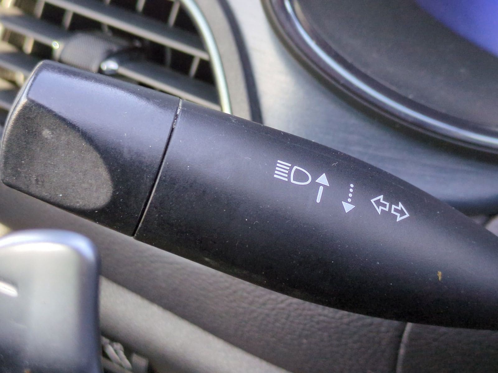 Thumbnail: 2015 Chrysler 200 - 30