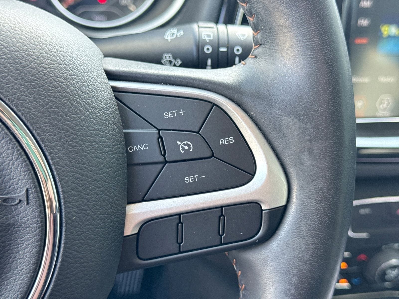 Thumbnail: 2019 Jeep Compass - 25