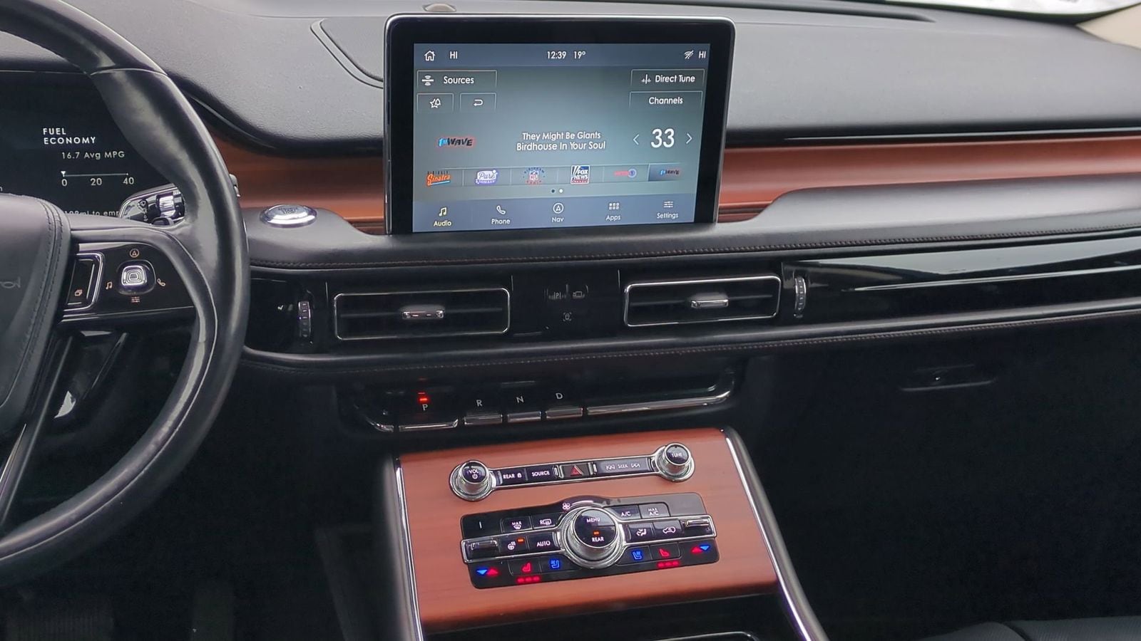 Thumbnail: 2020 Lincoln Aviator - 30