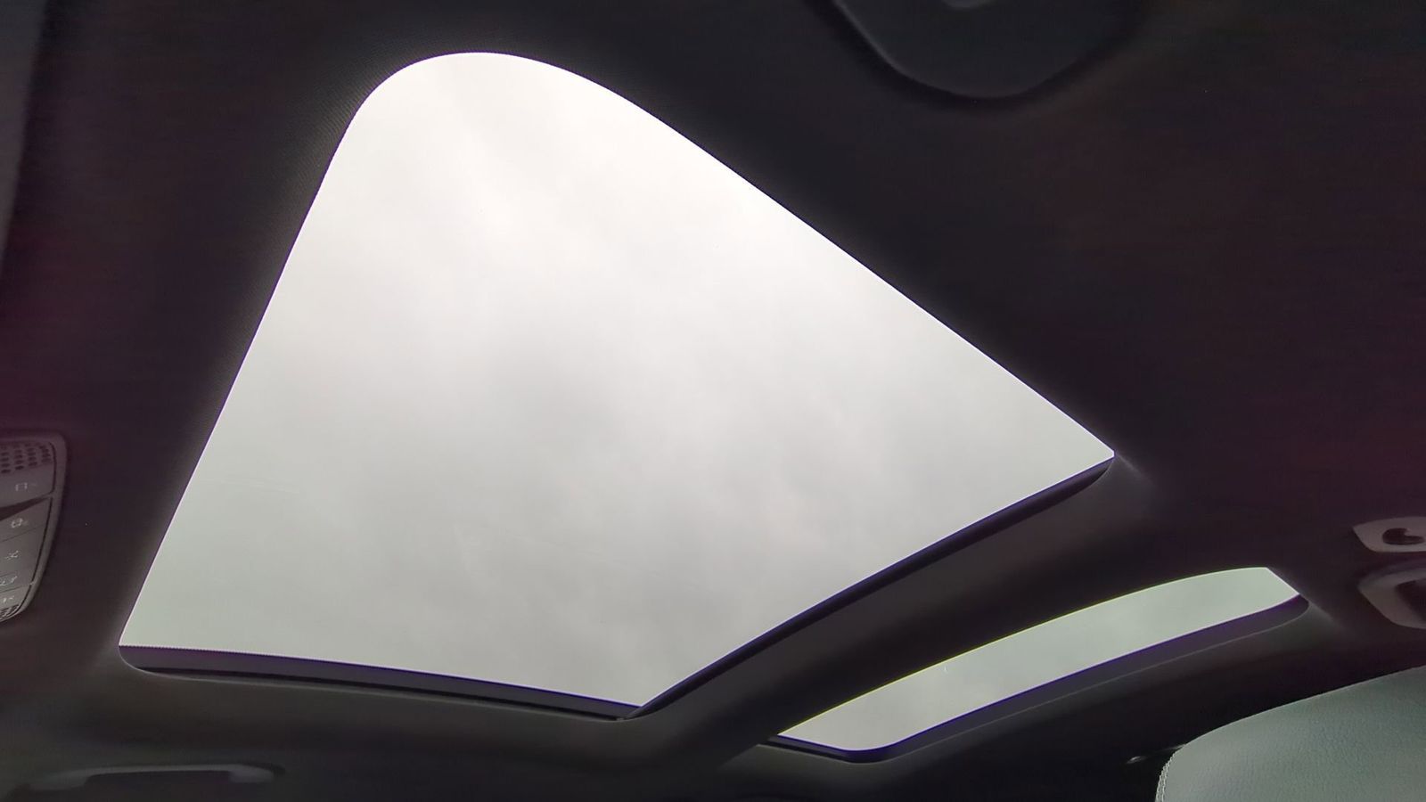 Thumbnail: 2017 Mercedes-Benz GLC - 18