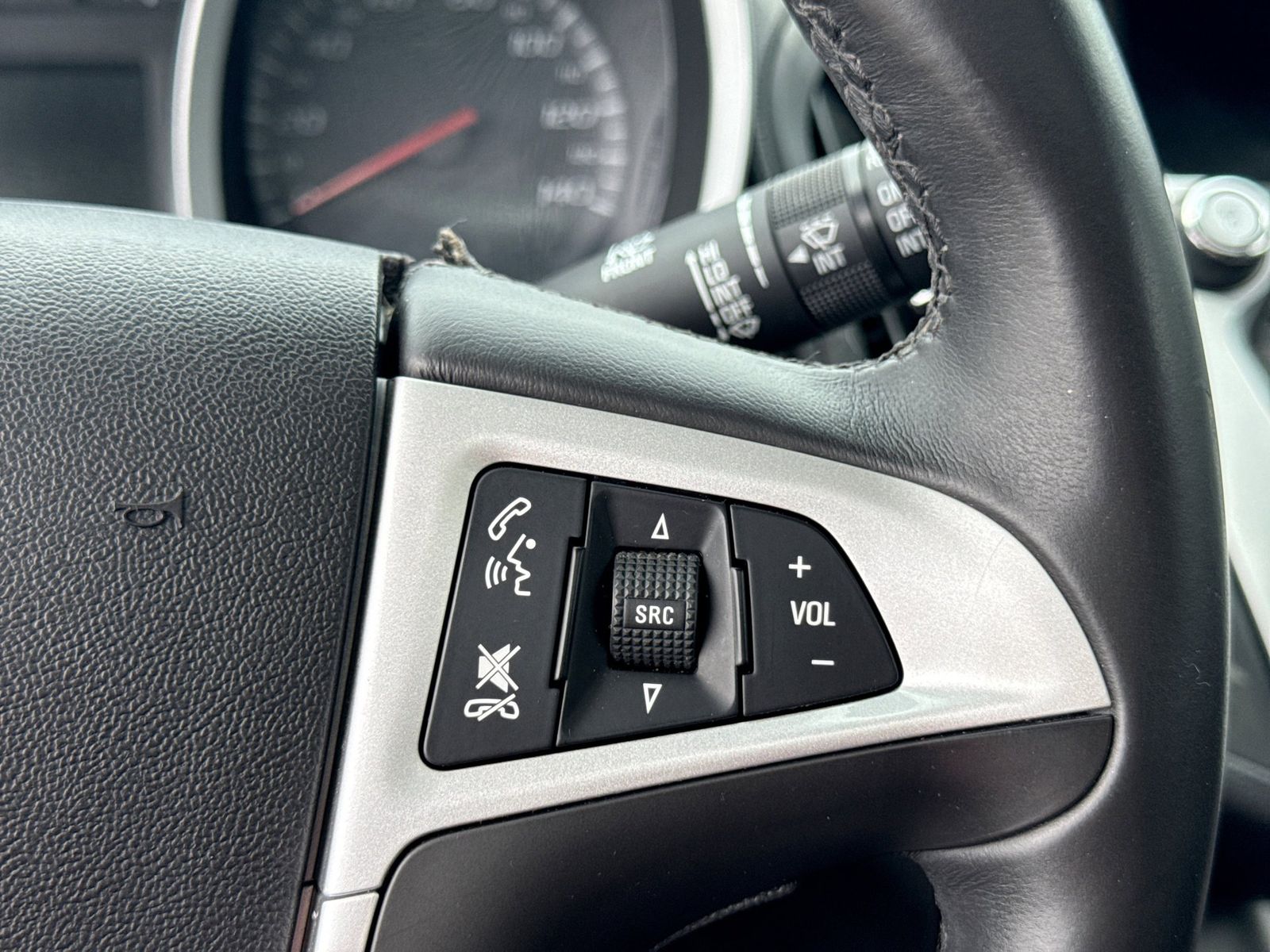Thumbnail: 2014 Chevrolet Equinox - 23