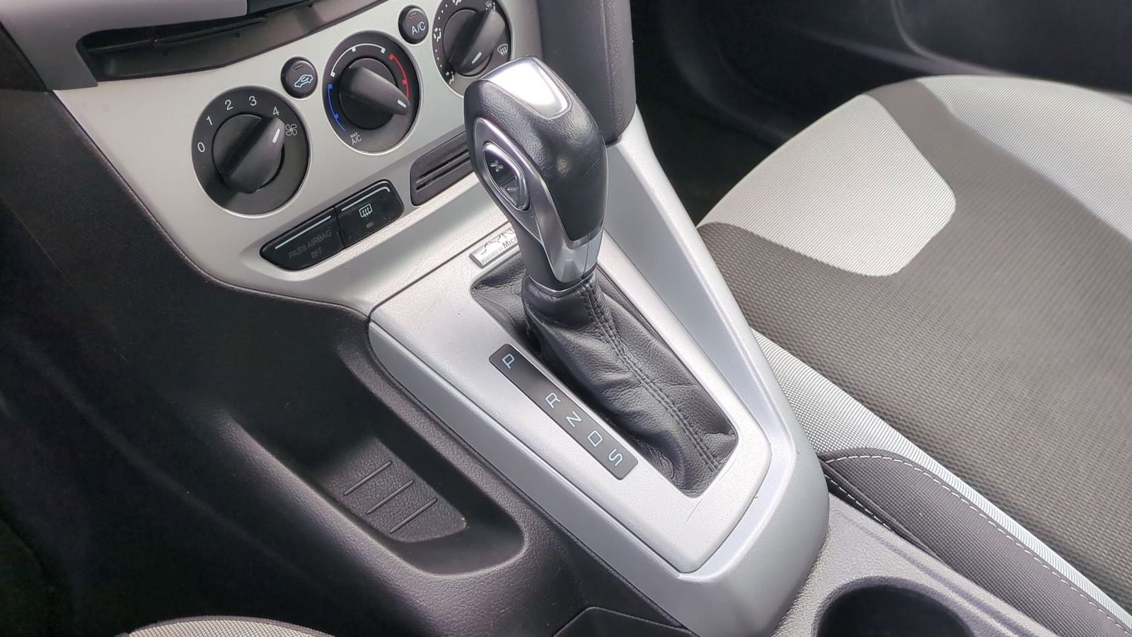 Thumbnail: 2012 Ford Focus - 31