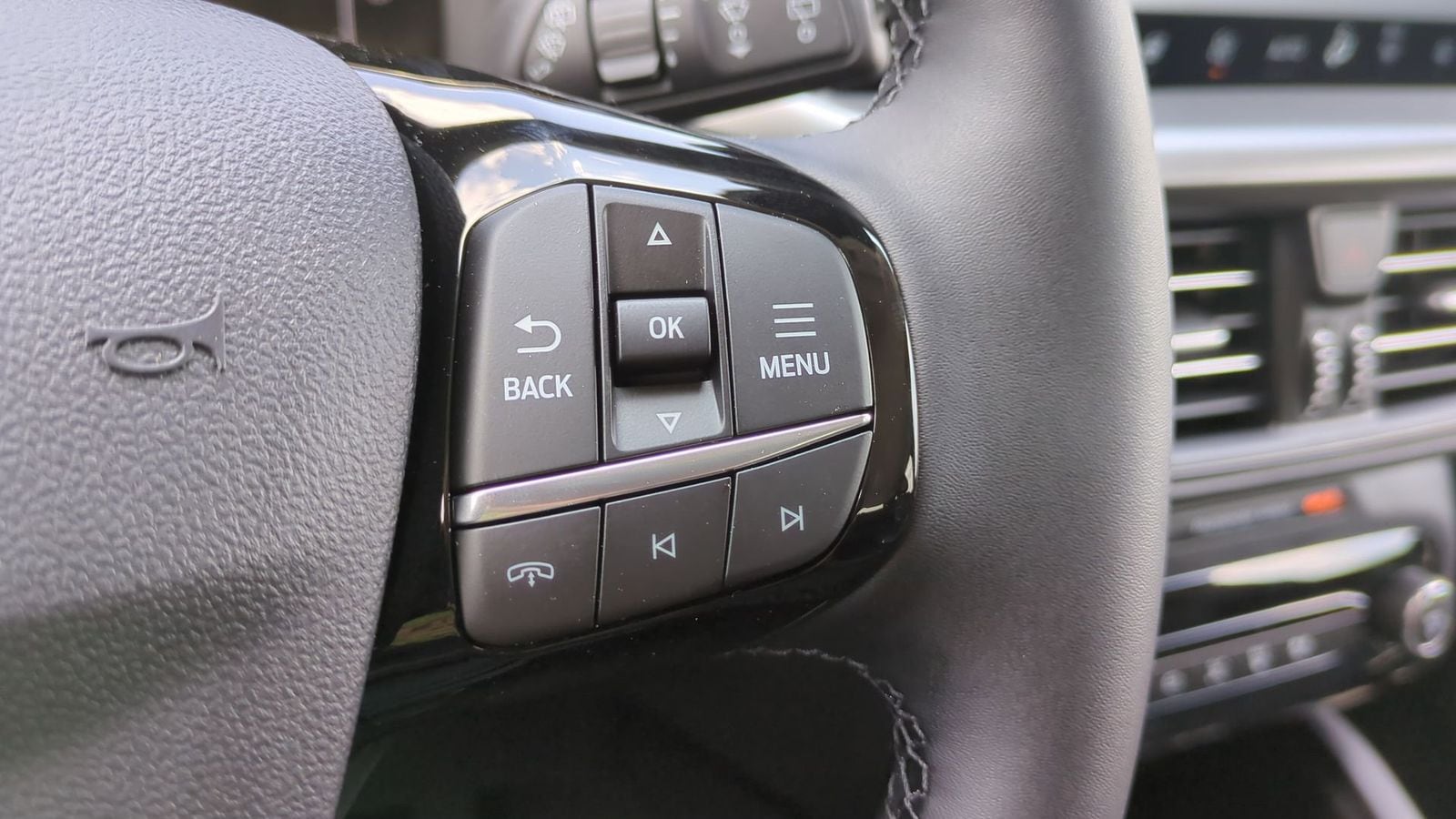 Thumbnail: 2025 Ford Escape - 21