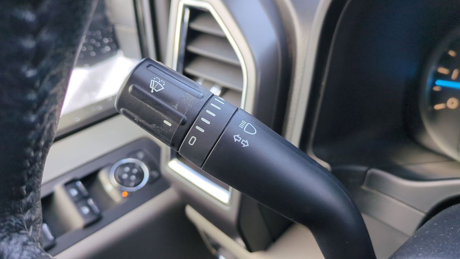 Thumbnail: 2015 Ford F-150 - 29