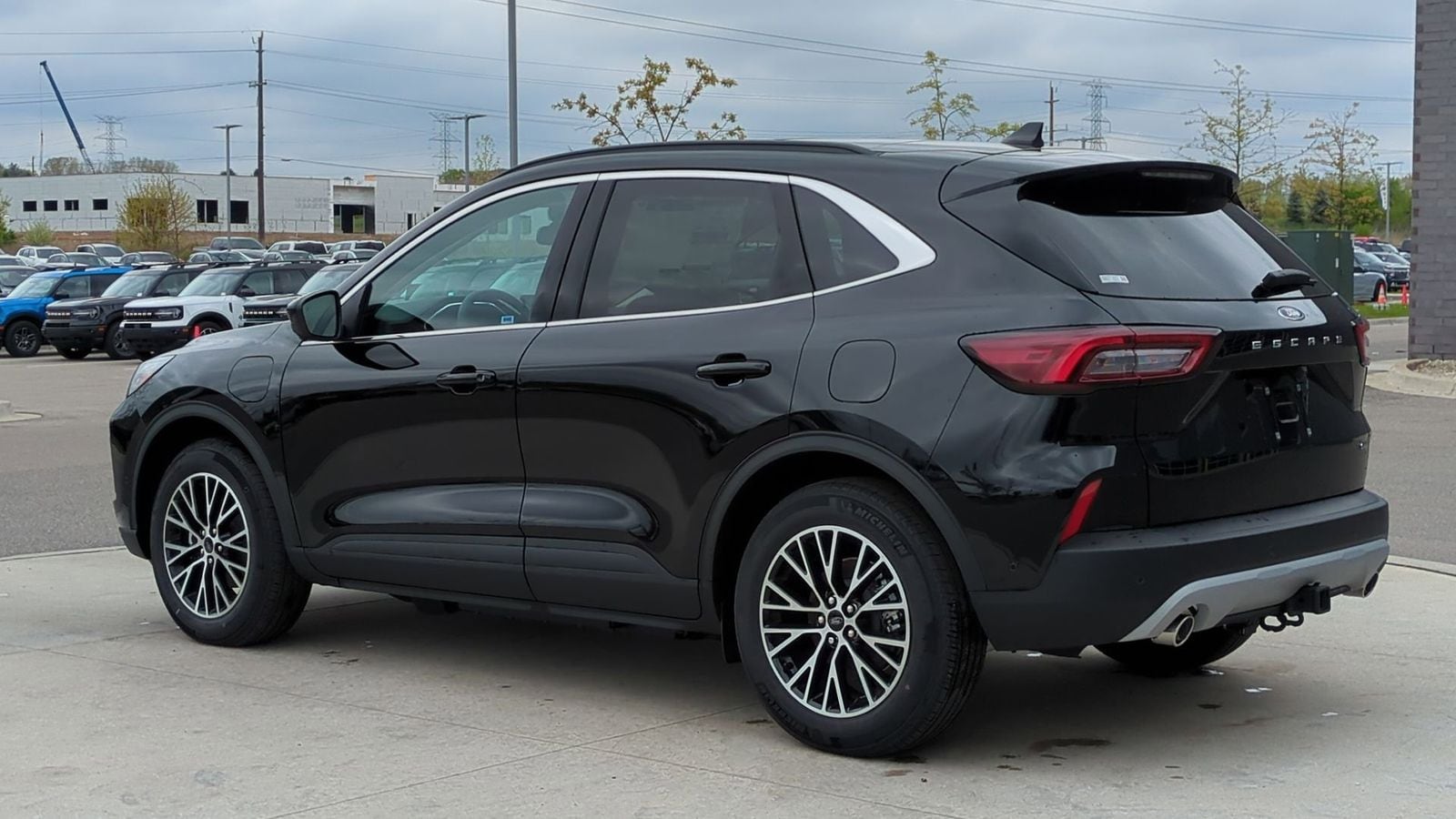 Thumbnail: 2024 Ford Escape - 3