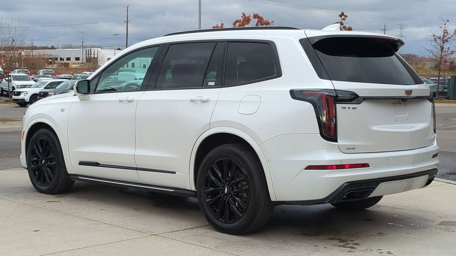 Thumbnail: 2021 Cadillac XT6 - 3