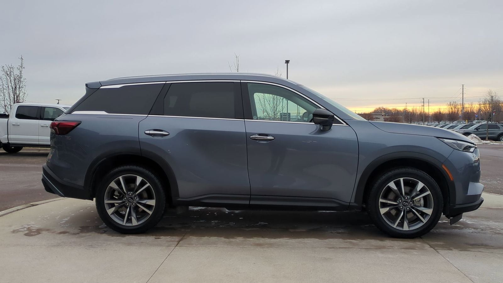 Thumbnail: 2023 INFINITI QX60 - 7