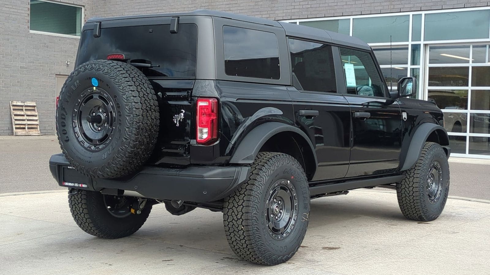 Thumbnail: 2025 Ford Bronco - 6