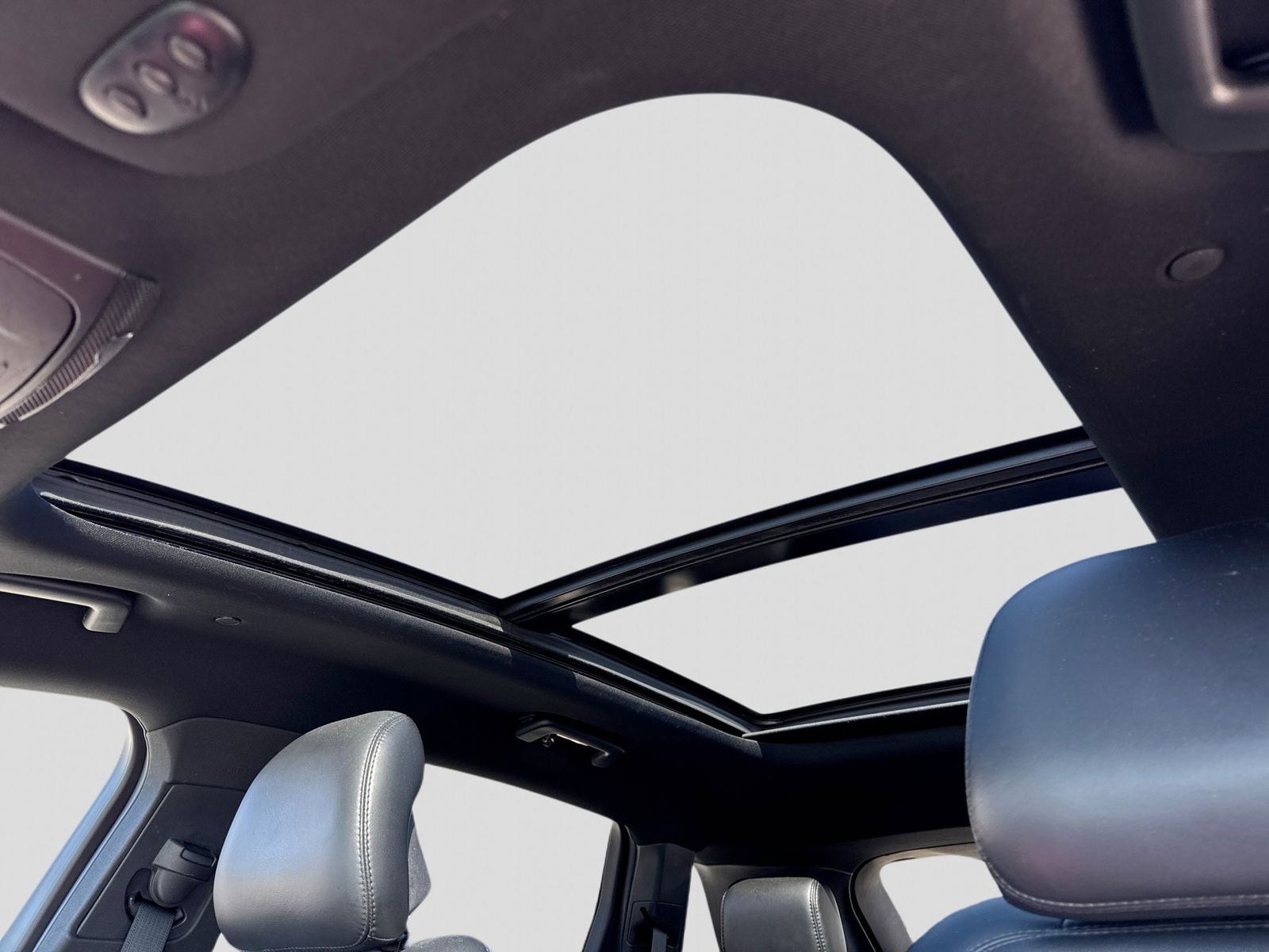 Thumbnail: 2019 Lincoln Nautilus - 19