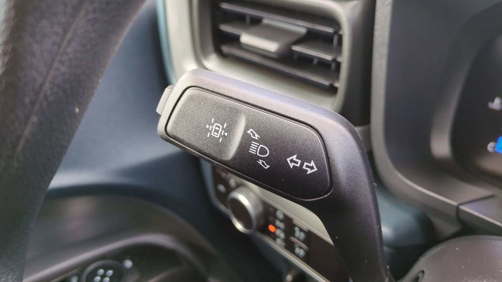 Thumbnail: 2025 Ford Maverick - 25