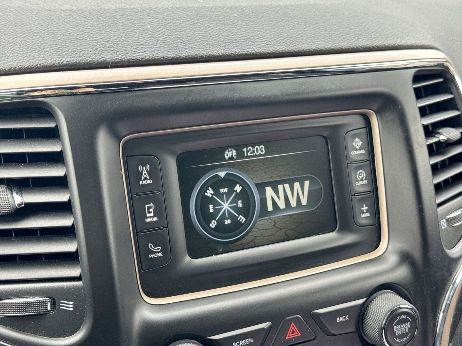 Thumbnail: 2016 Jeep Grand Cherokee - 29