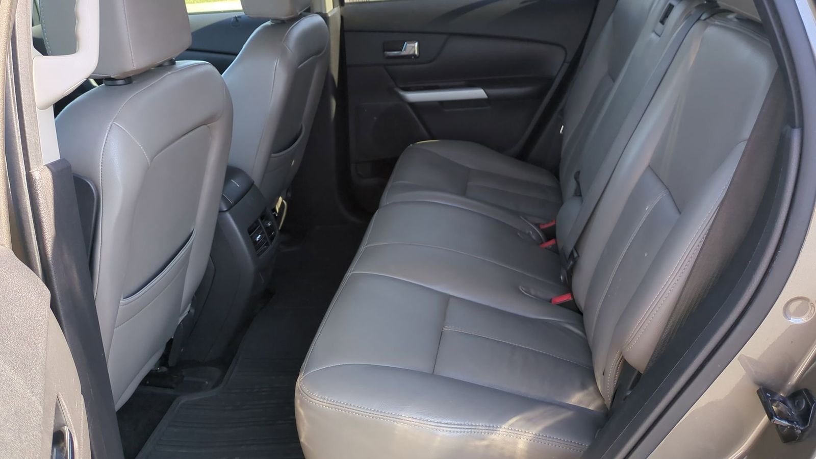Thumbnail: 2012 Ford Edge - 16