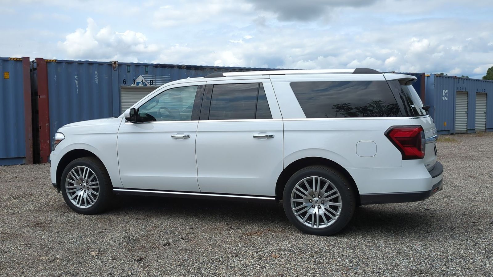 2024 Ford Expedition MAX Limited photo 4