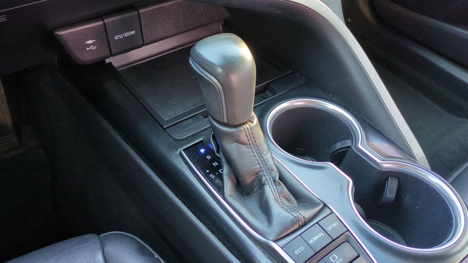 Thumbnail: 2018 Toyota Camry - 29
