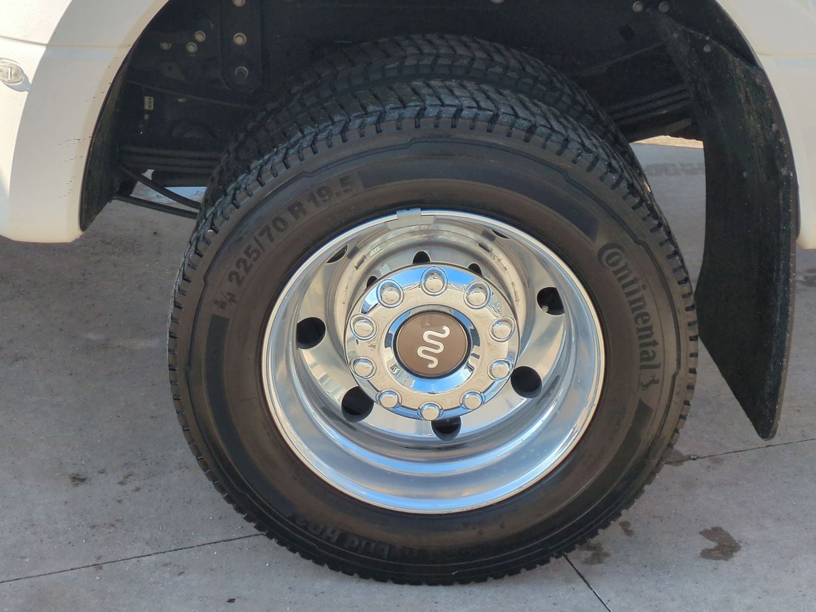 Thumbnail: 2022 Ford F-450 - 18