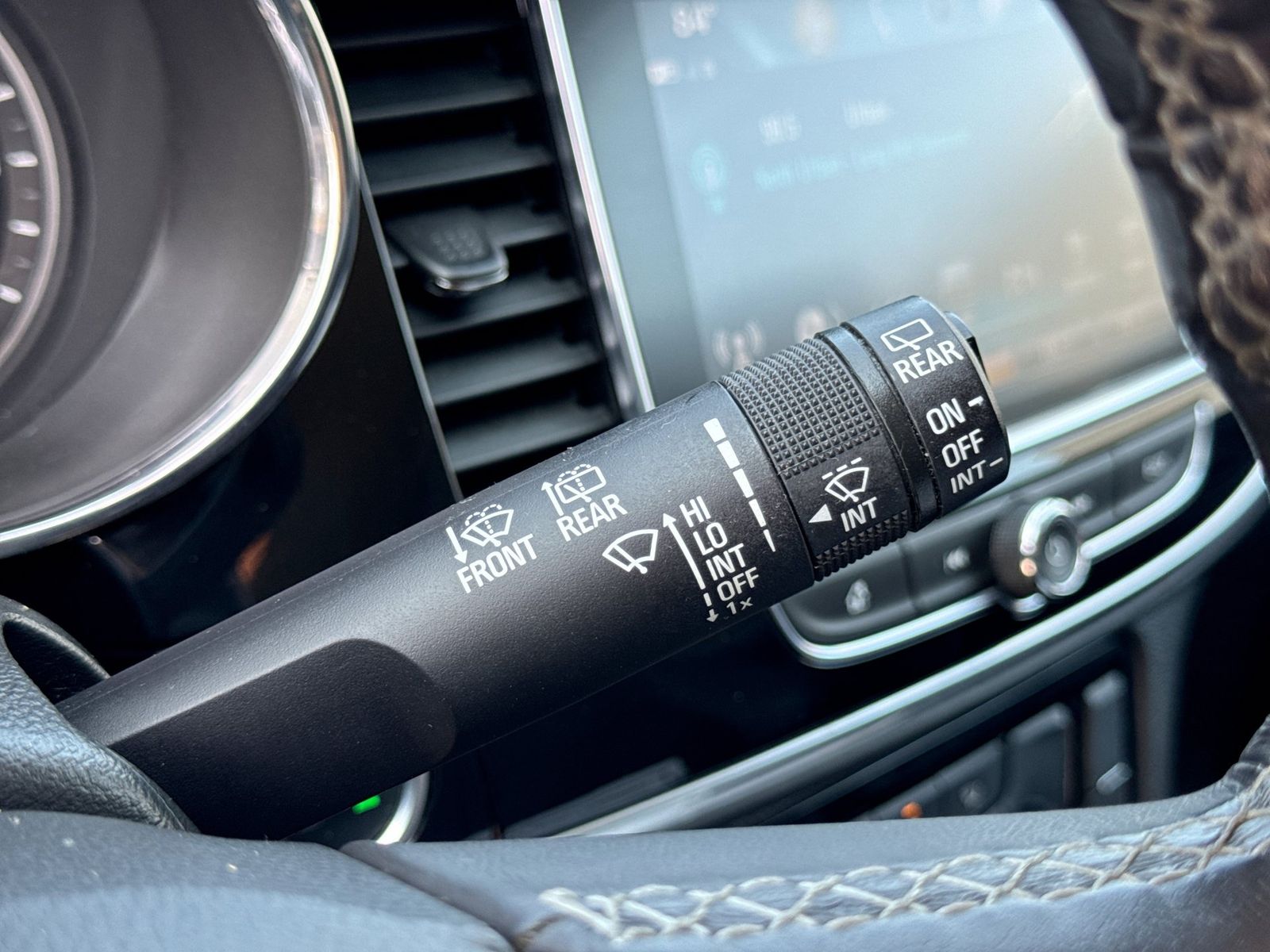 Thumbnail: 2019 Buick Encore - 27