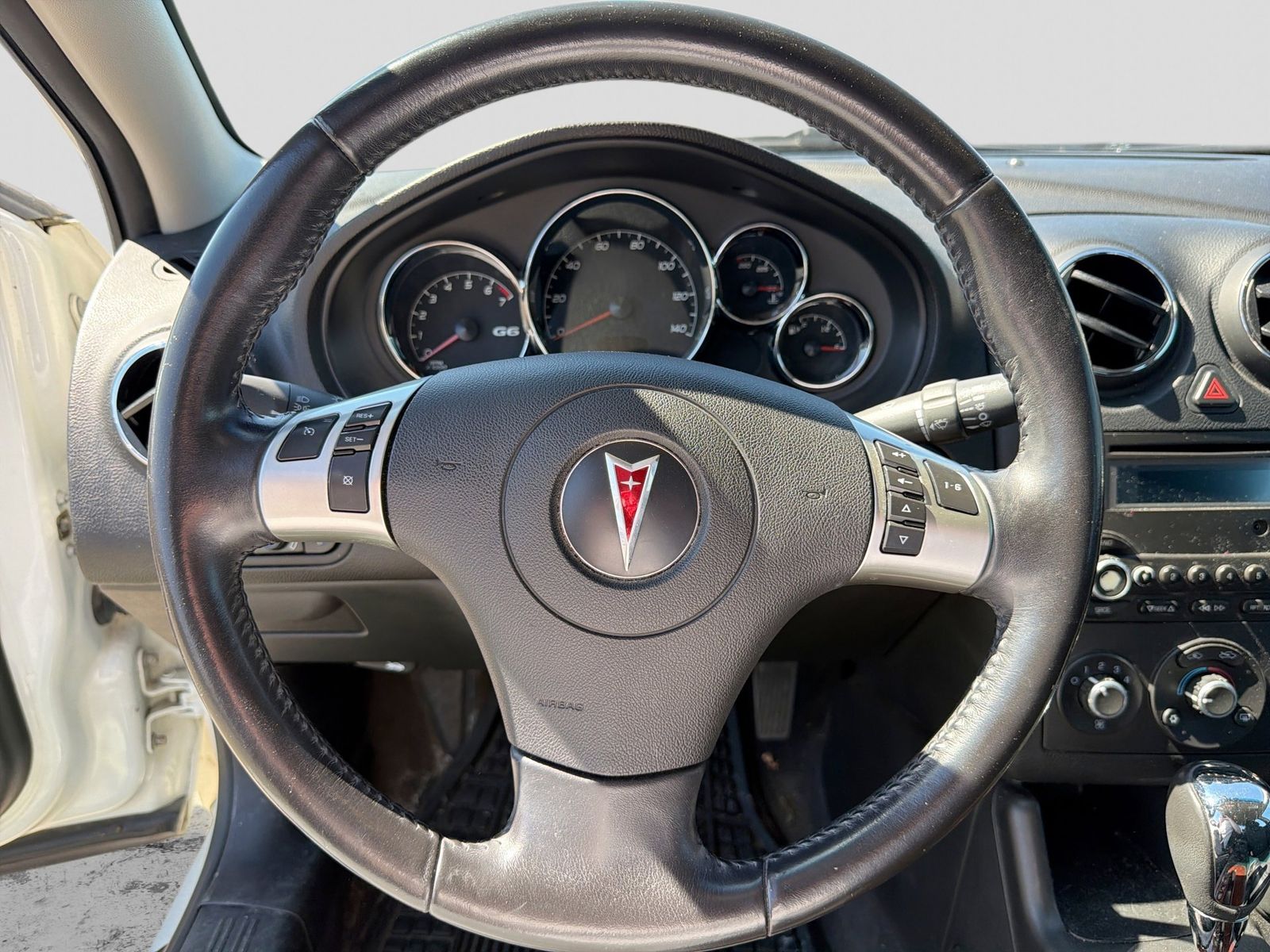 Thumbnail: 2008 Pontiac G6 - 15