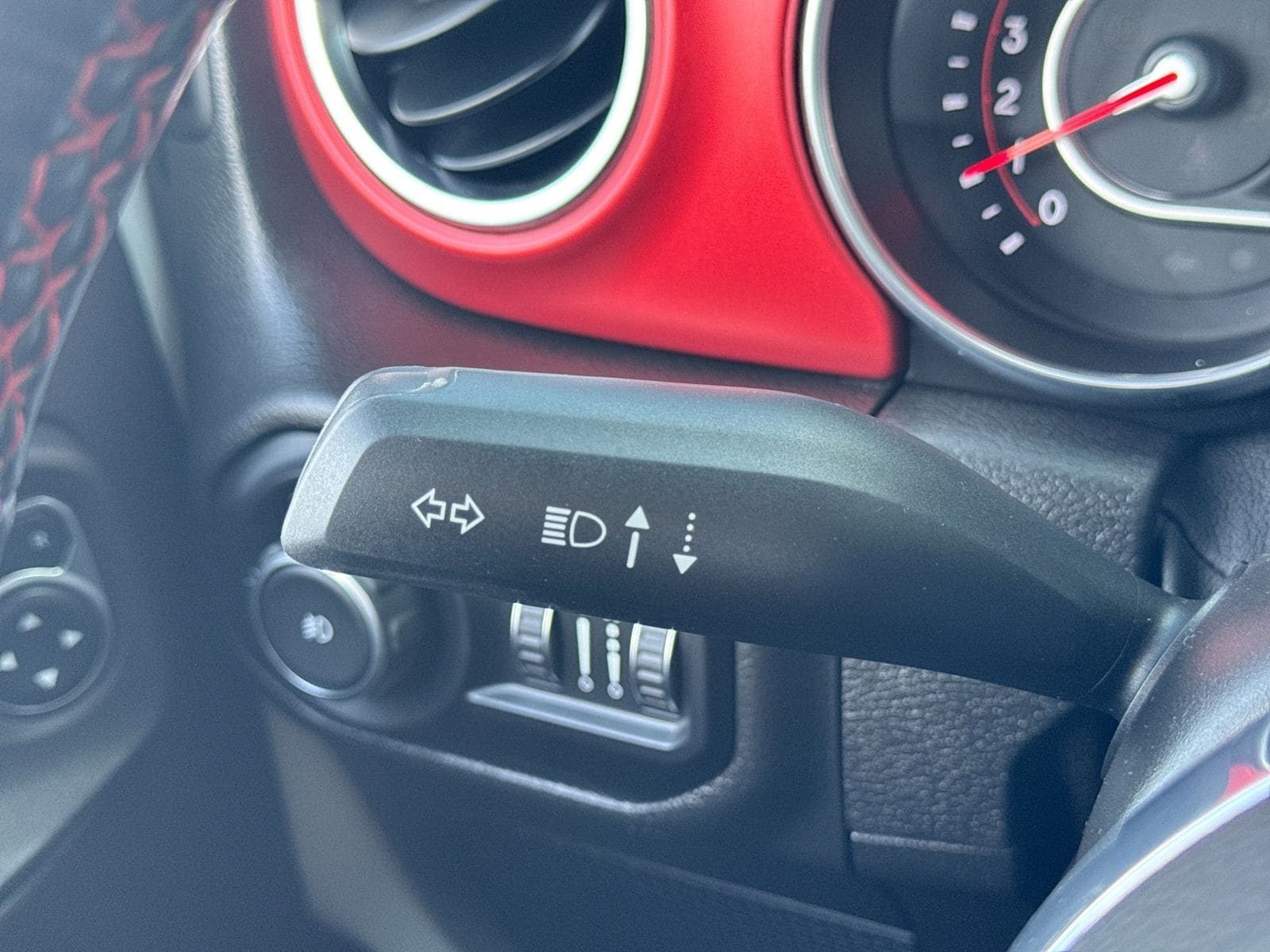 Thumbnail: 2021 Jeep Wrangler - 28