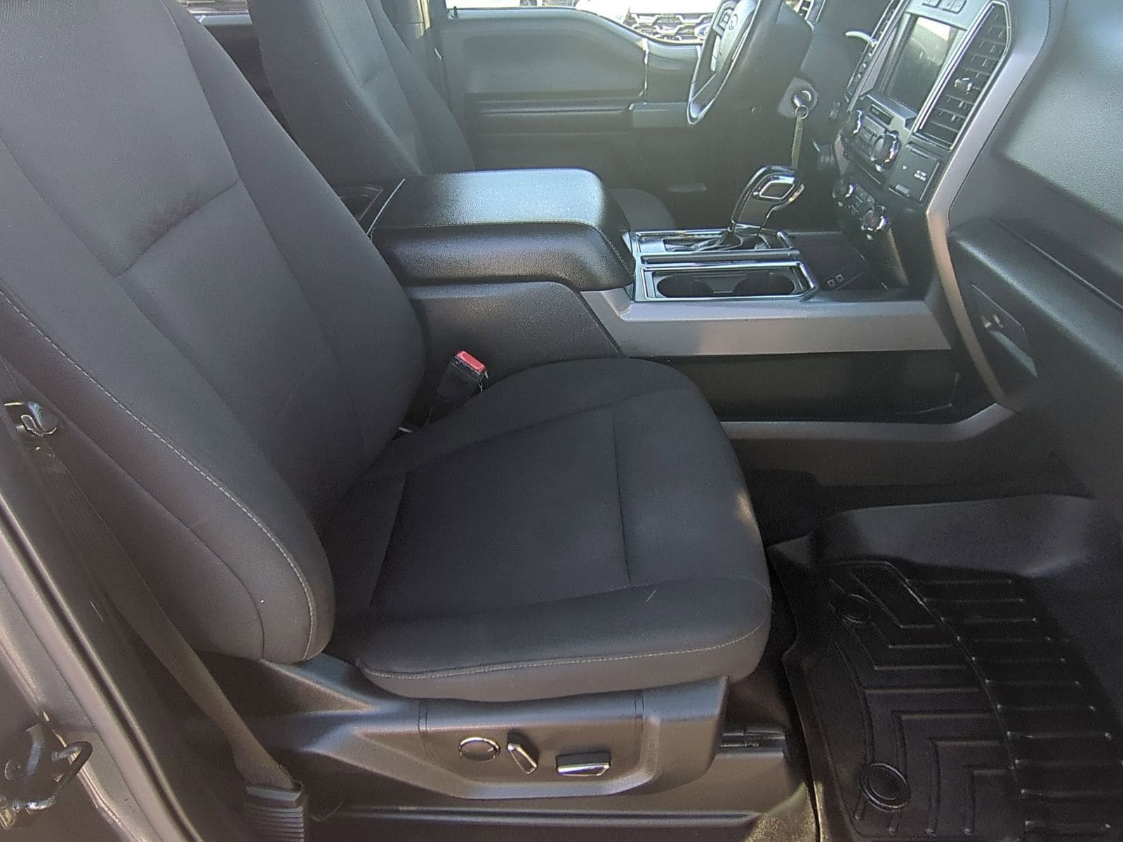 Thumbnail: 2018 Ford F-150 - 27