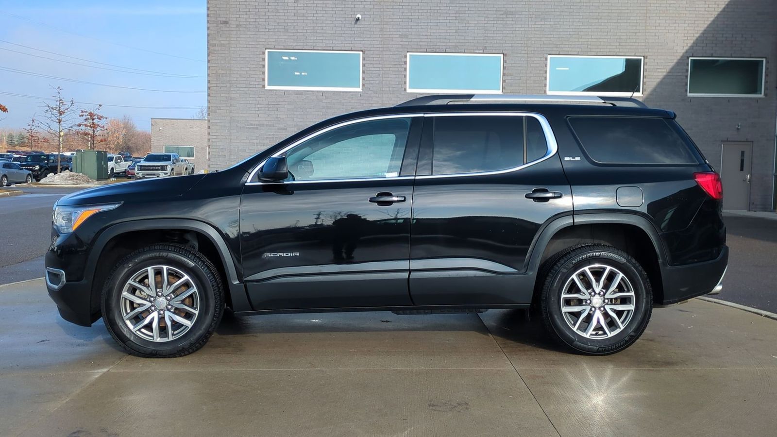 Thumbnail: 2019 GMC Acadia - 2