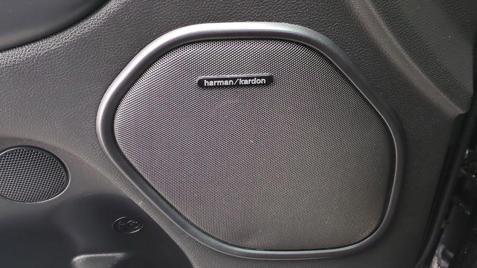 Thumbnail: 2023 Dodge Durango - 36