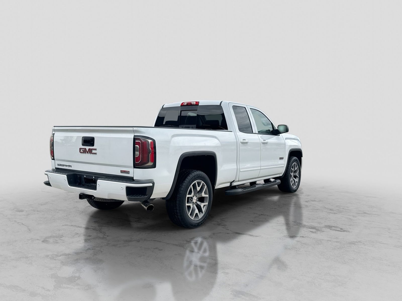 Thumbnail: 2018 GMC Sierra 1500 - 8