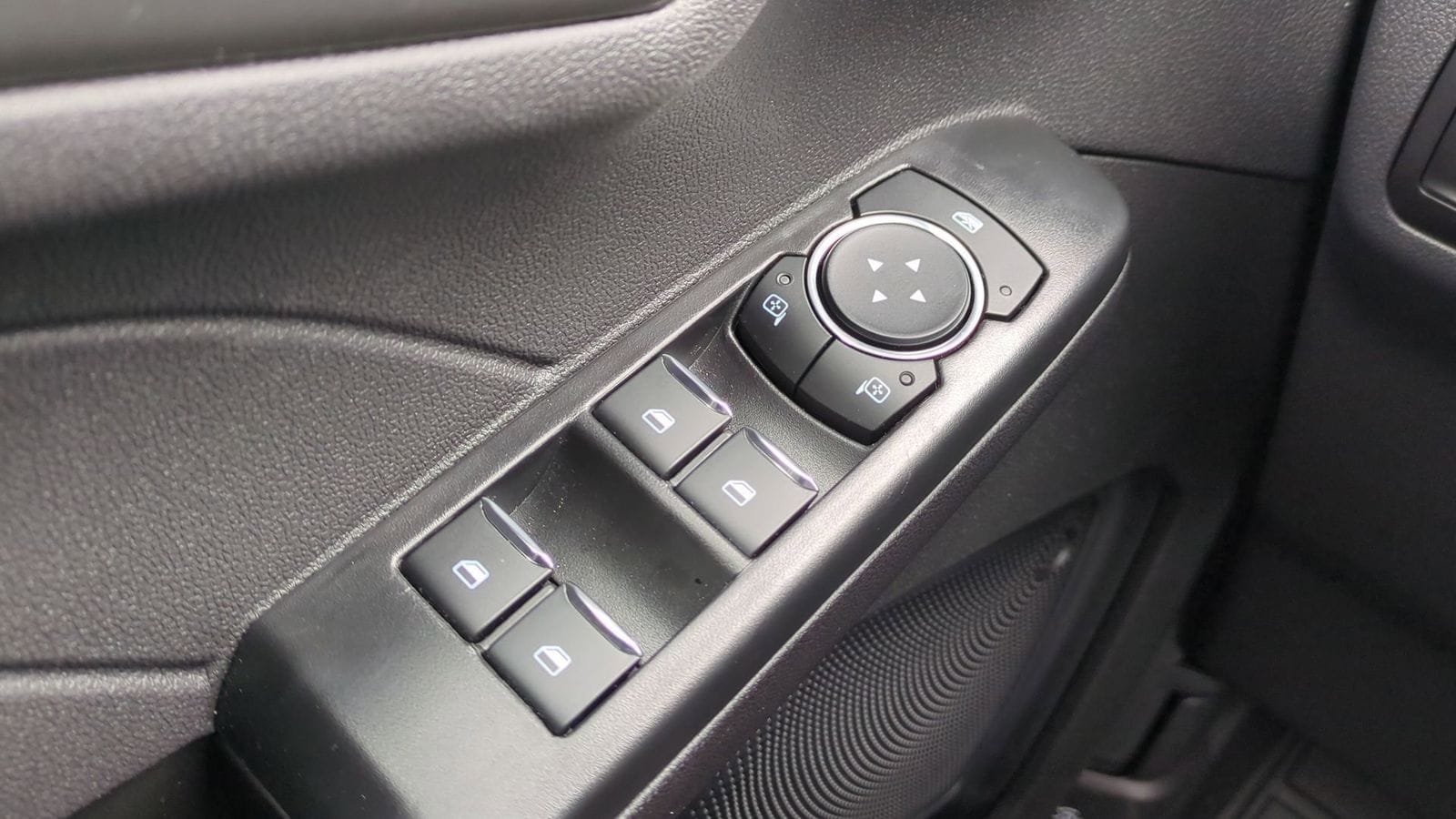 Thumbnail: 2025 Ford Escape - 16