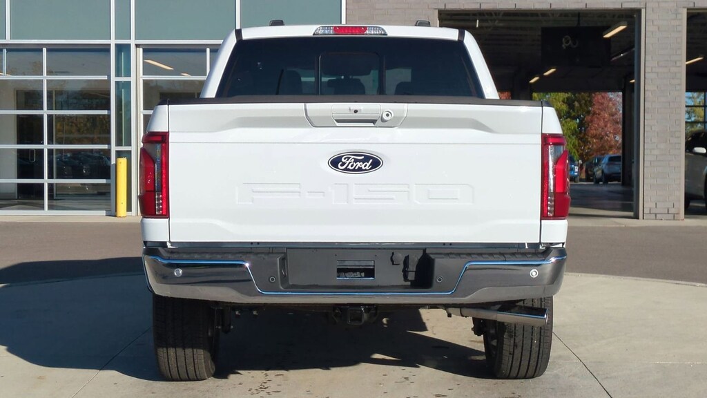 New 2025 Ford F-150 Lariat Truck