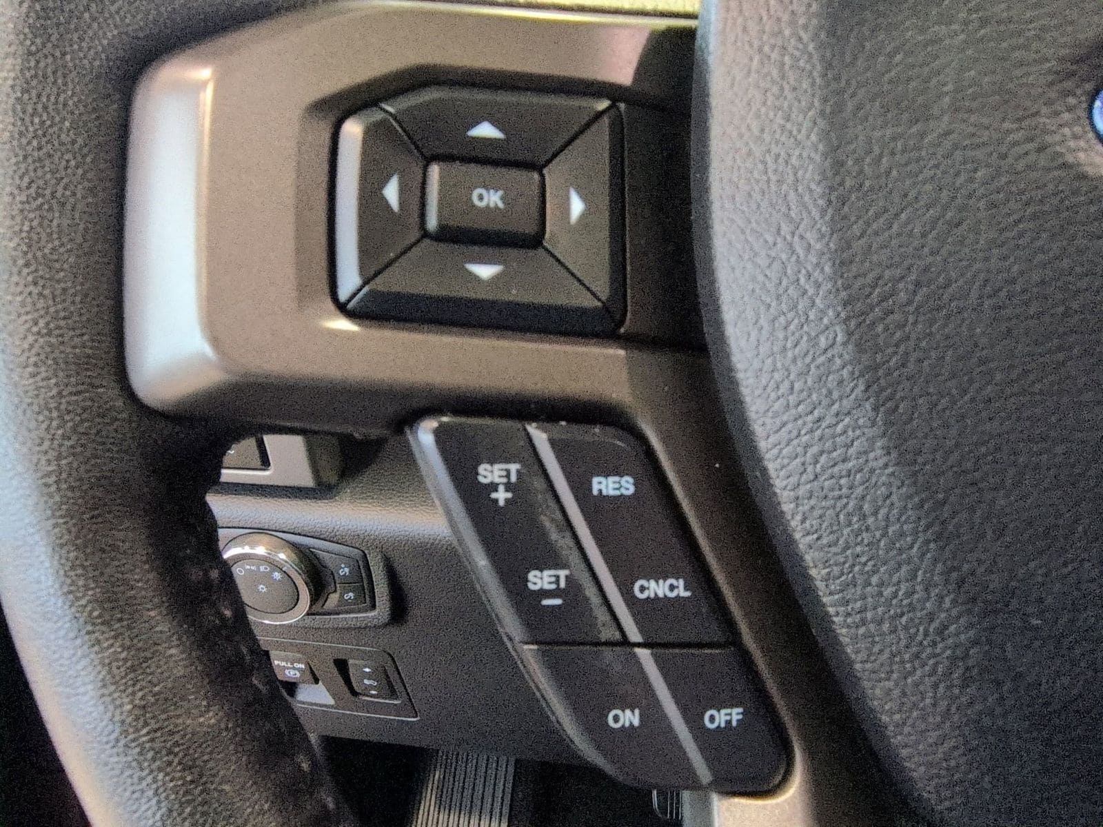 Thumbnail: 2019 Ford Expedition - 33