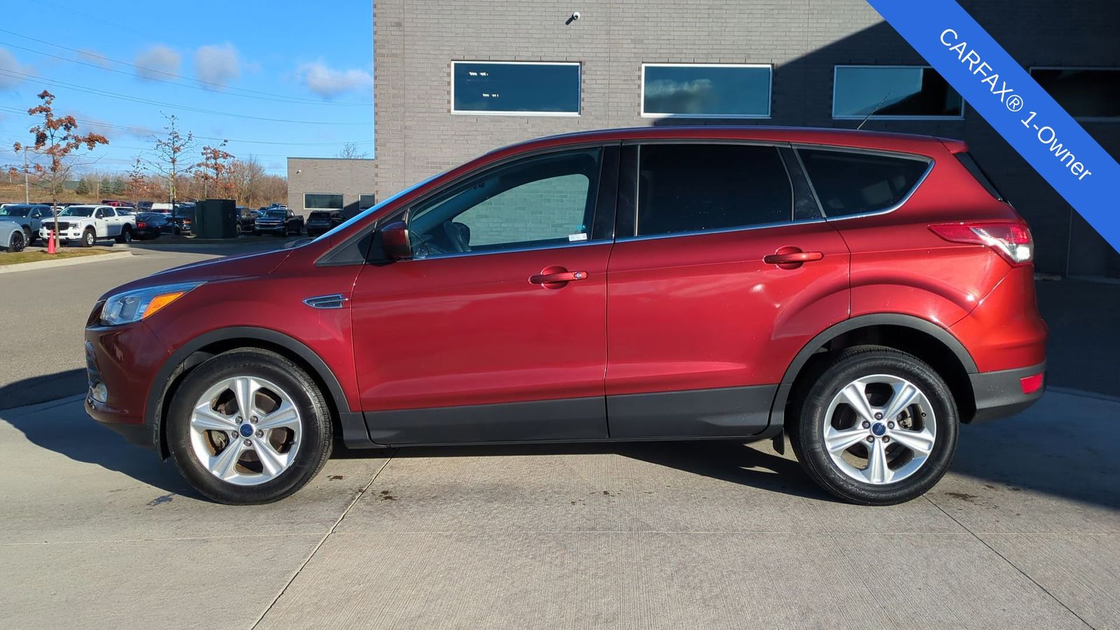 2015 Ford Escape SE photo 2