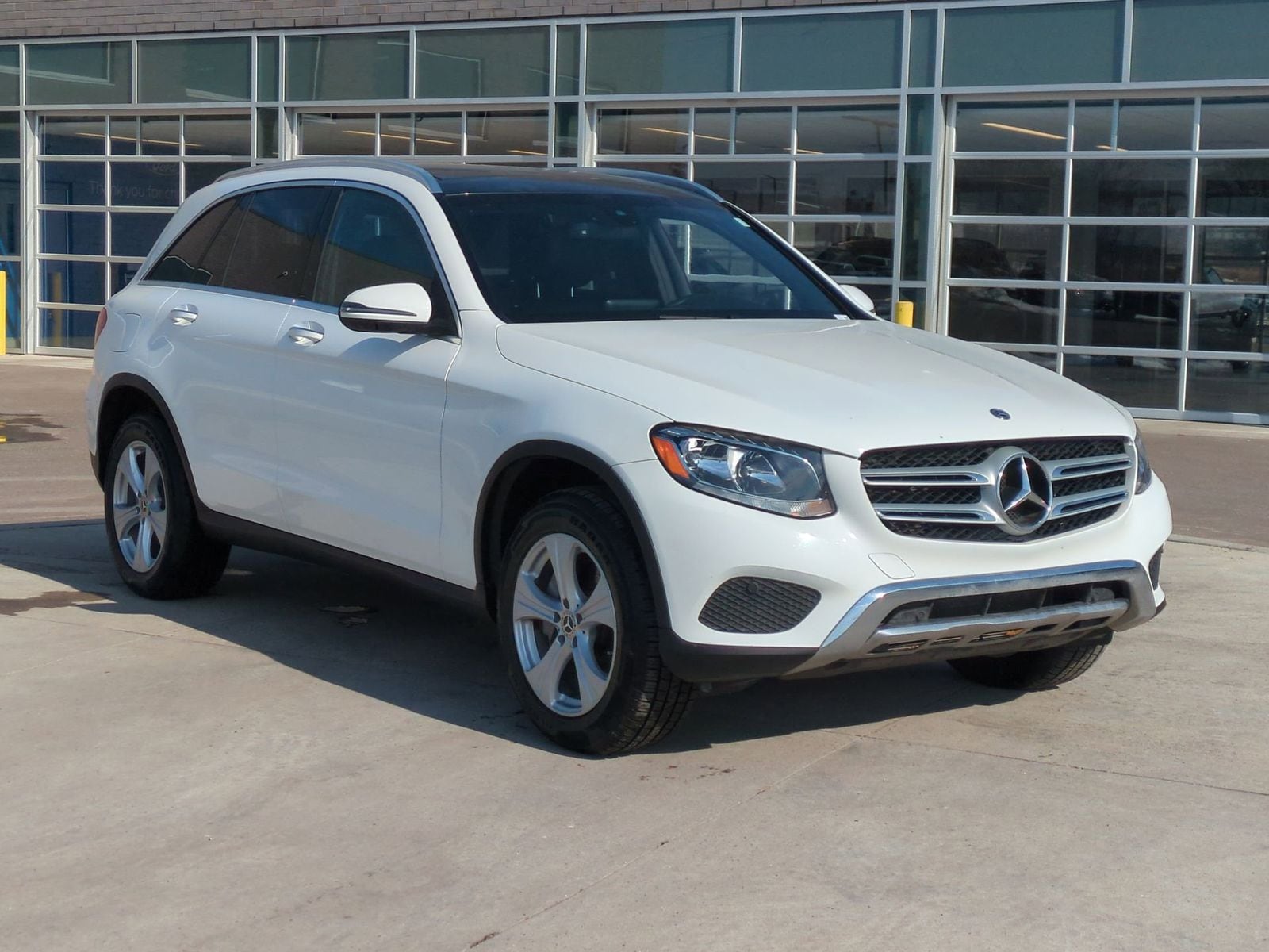 Thumbnail: 2017 Mercedes-Benz GLC - 9