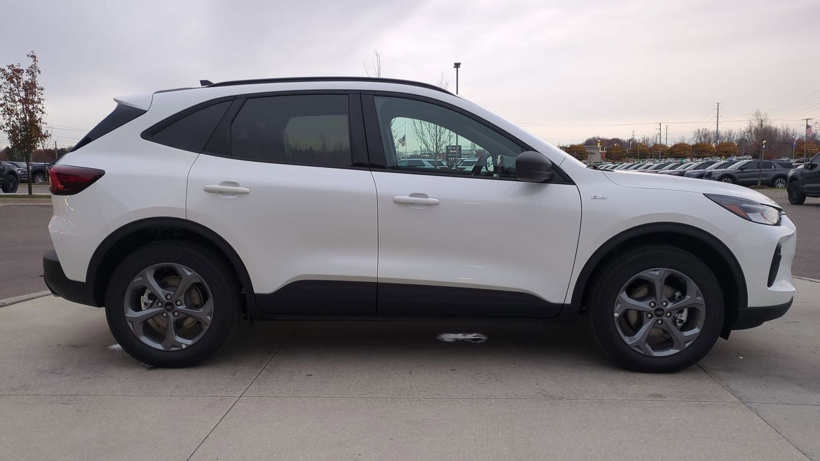 Thumbnail: 2025 Ford Escape - 7