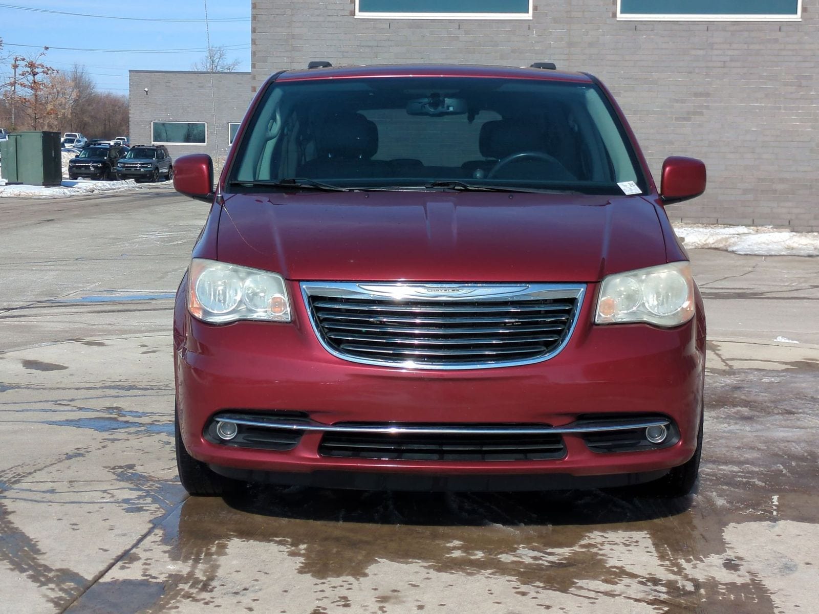 Thumbnail: 2012 Chrysler Town & Country - 11