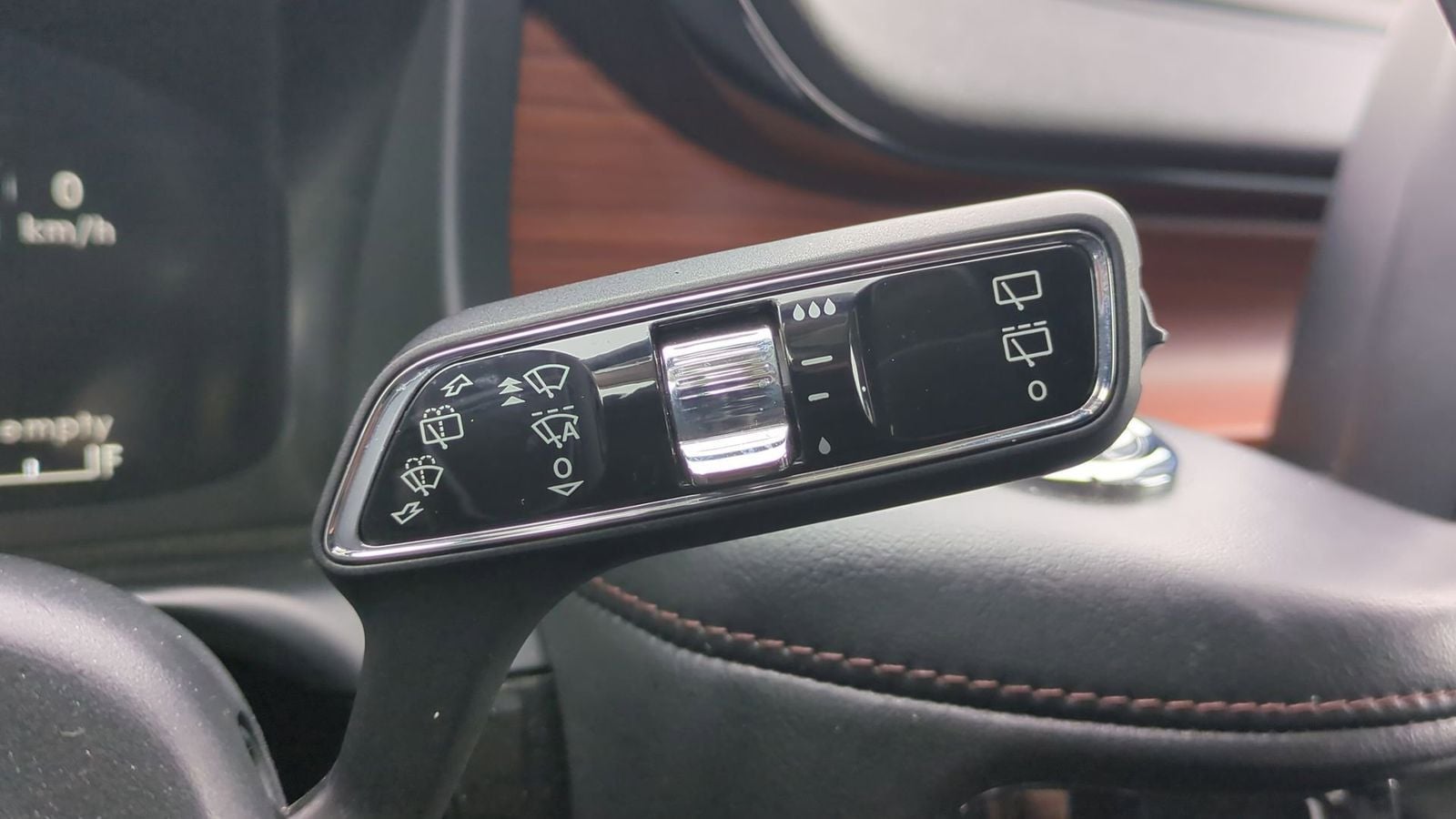 Thumbnail: 2020 Lincoln Aviator - 28