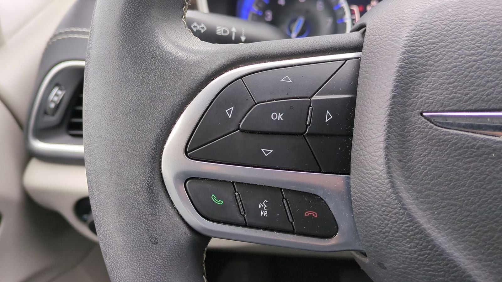2022 Chrysler Pacifica Limited 26