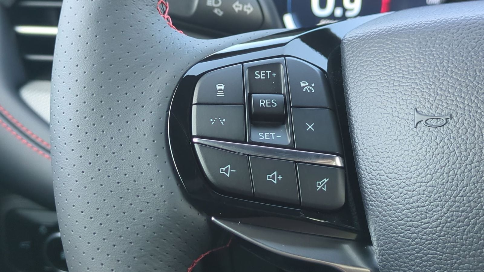 Thumbnail: 2025 Ford Explorer - 20