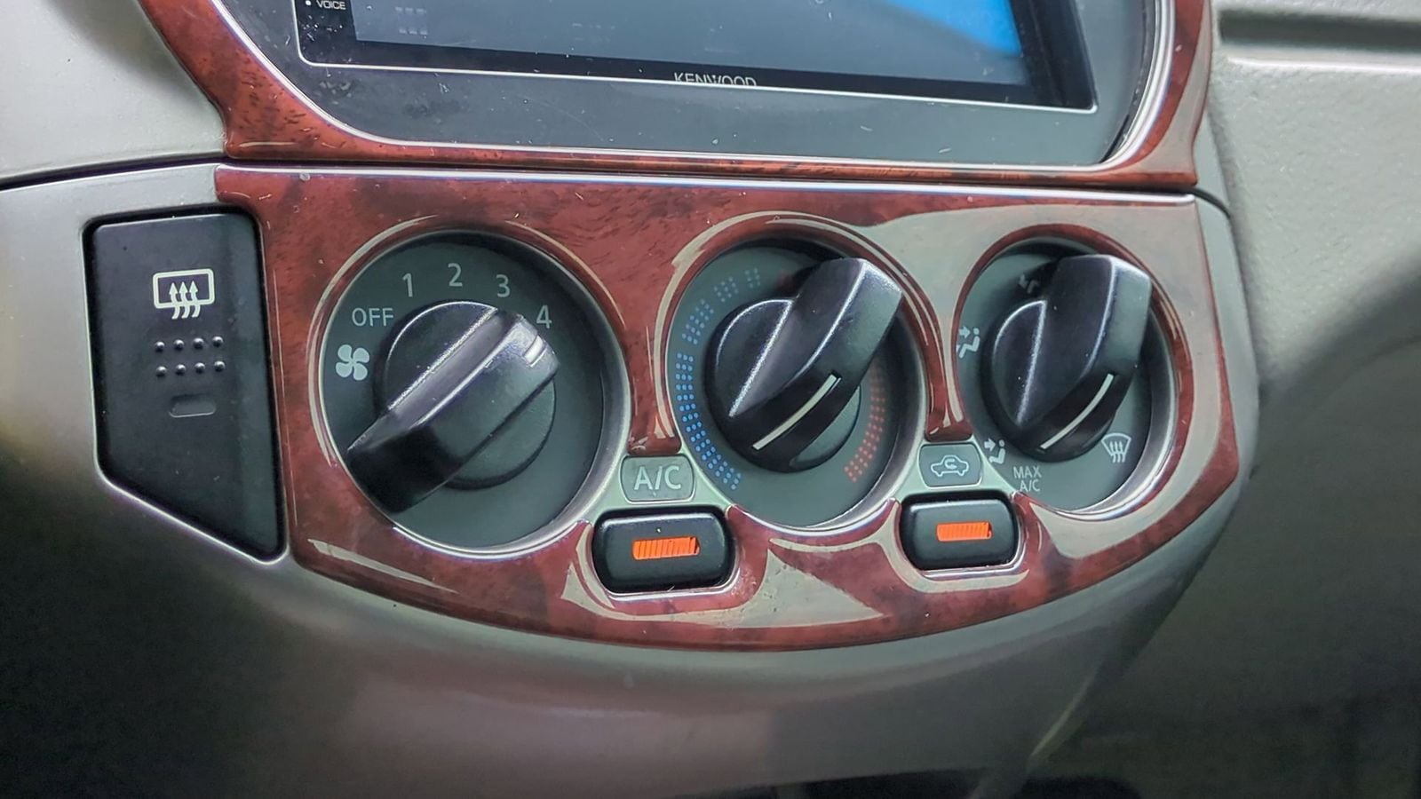 Thumbnail: 2003 Nissan Altima - 47