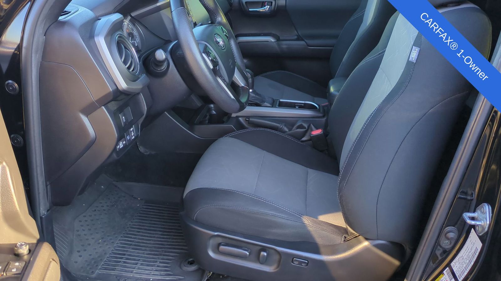 Thumbnail: 2023 Toyota Tacoma - 16