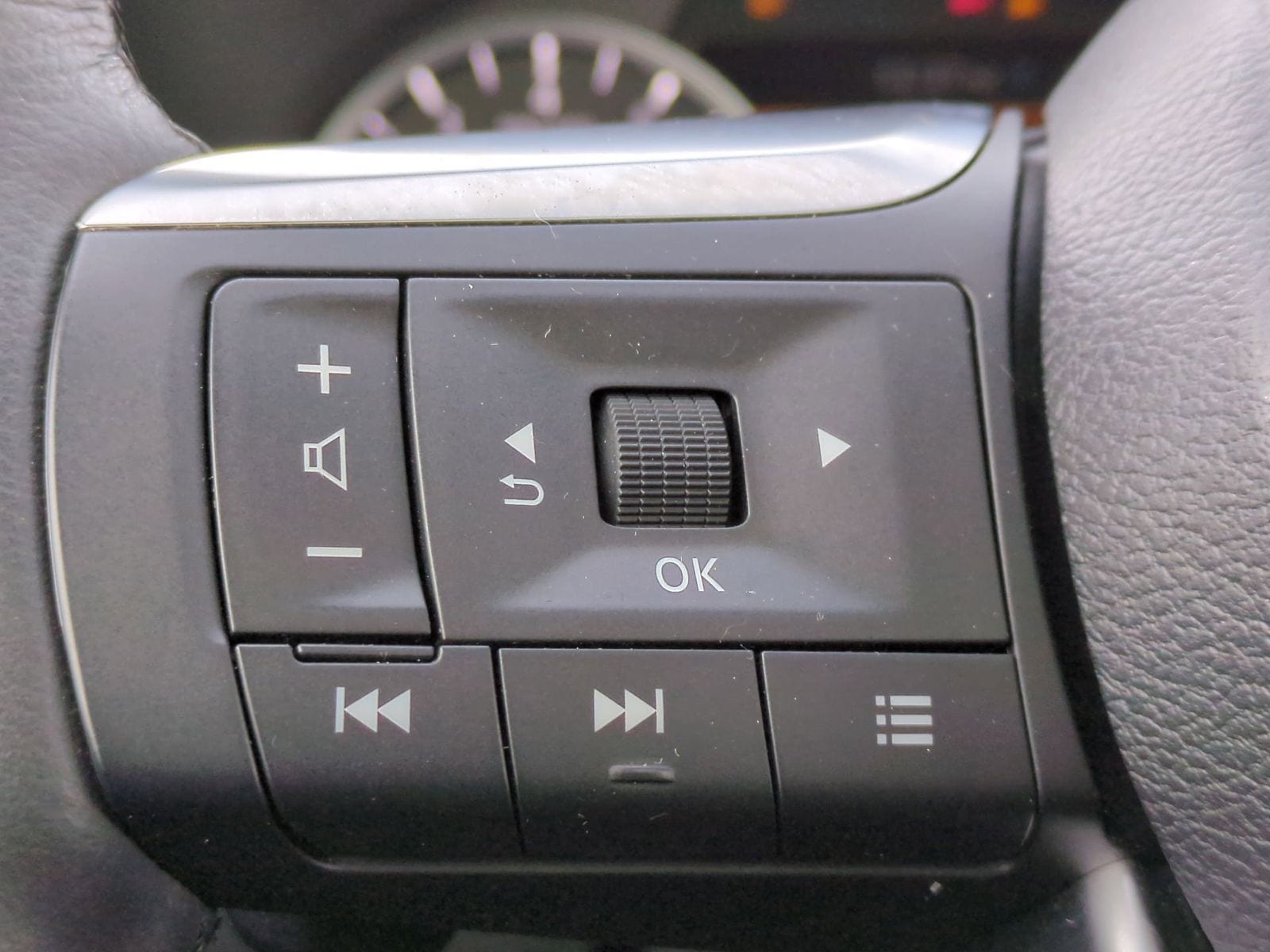 Thumbnail: 2023 INFINITI QX60 - 26