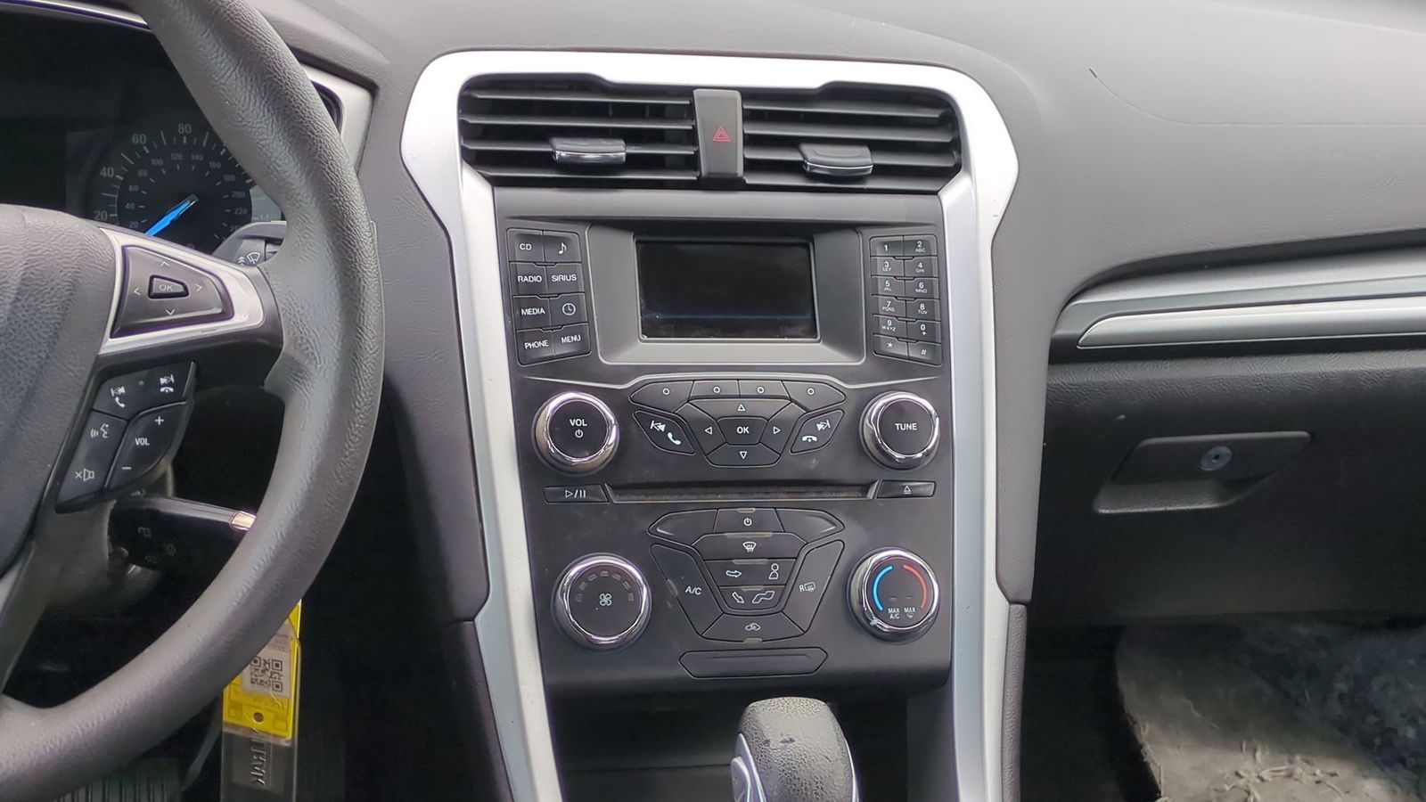 Thumbnail: 2014 Ford Fusion - 25