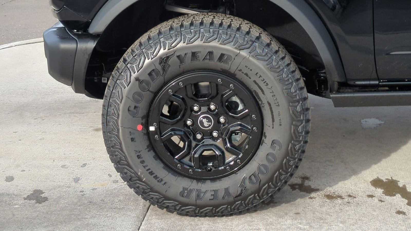 Thumbnail: 2025 Ford Bronco - 11