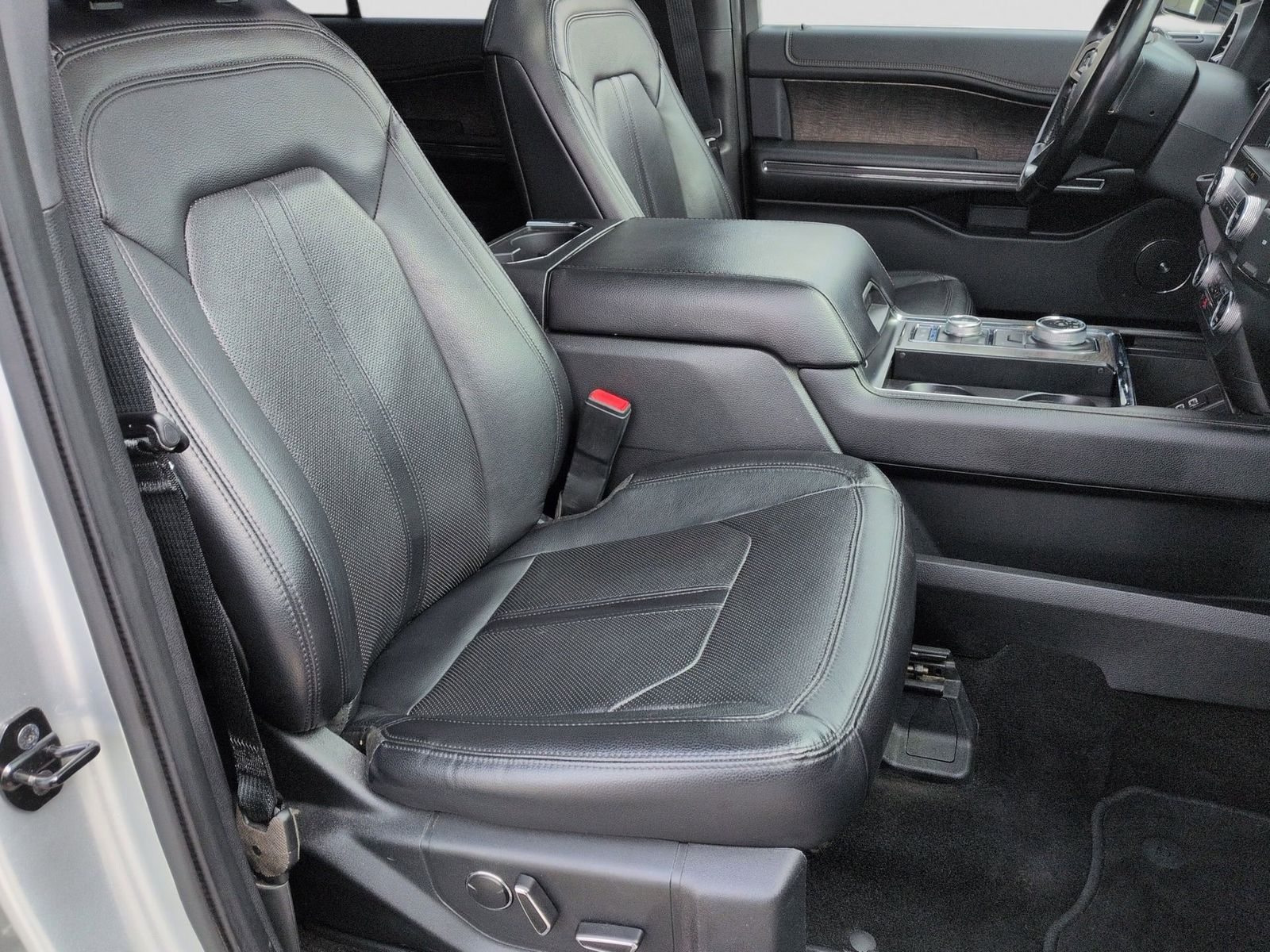 Thumbnail: 2019 Ford Expedition - 28