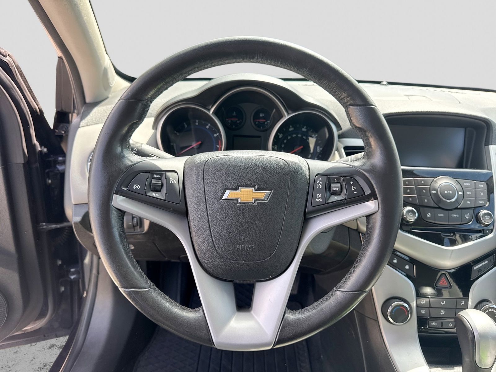 Thumbnail: 2014 Chevrolet Cruze - 22