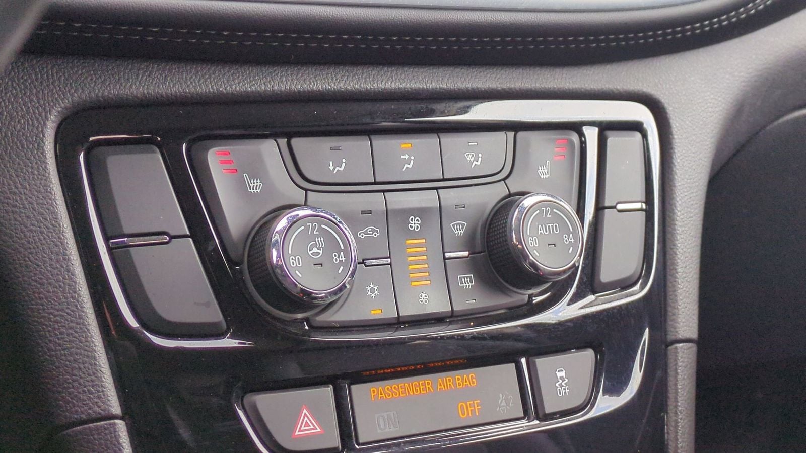 Thumbnail: 2017 Buick Encore - 31