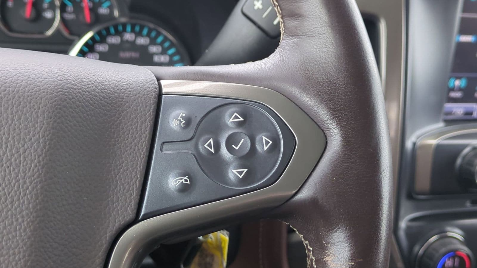 Thumbnail: 2017 Chevrolet Silverado 1500 - 27