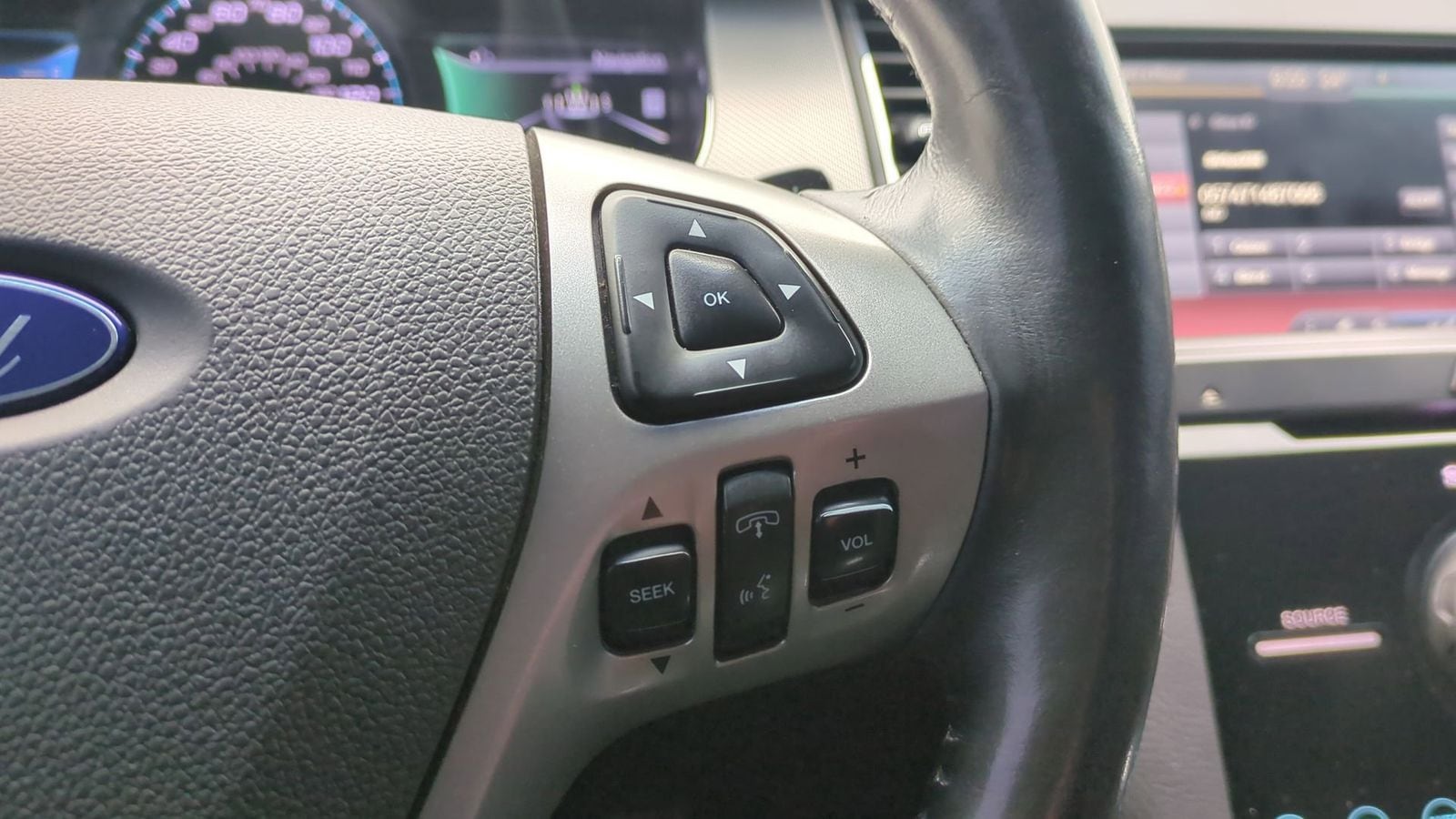 Thumbnail: 2014 Ford Taurus - 26