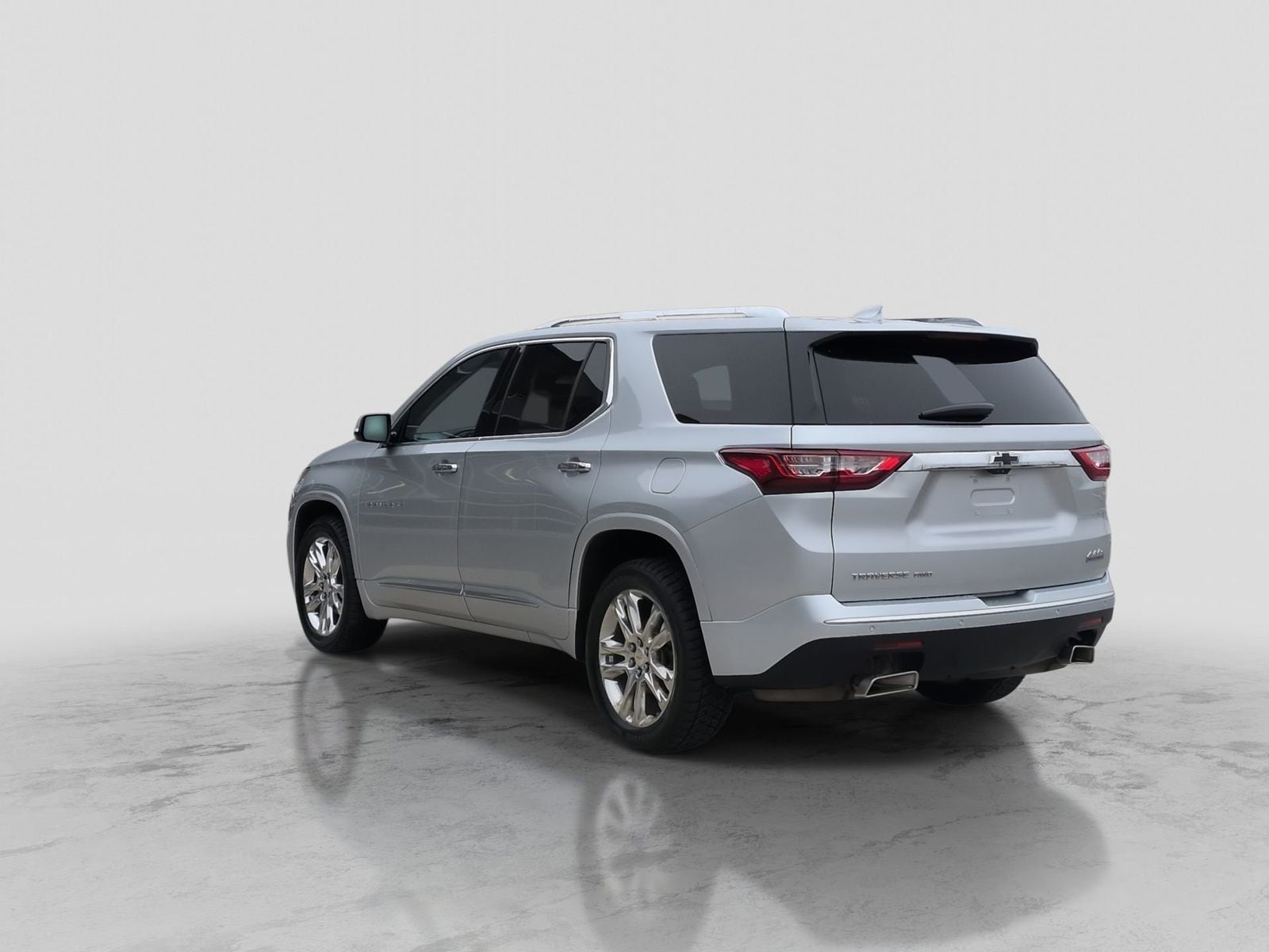 Thumbnail: 2018 Chevrolet Traverse - 4